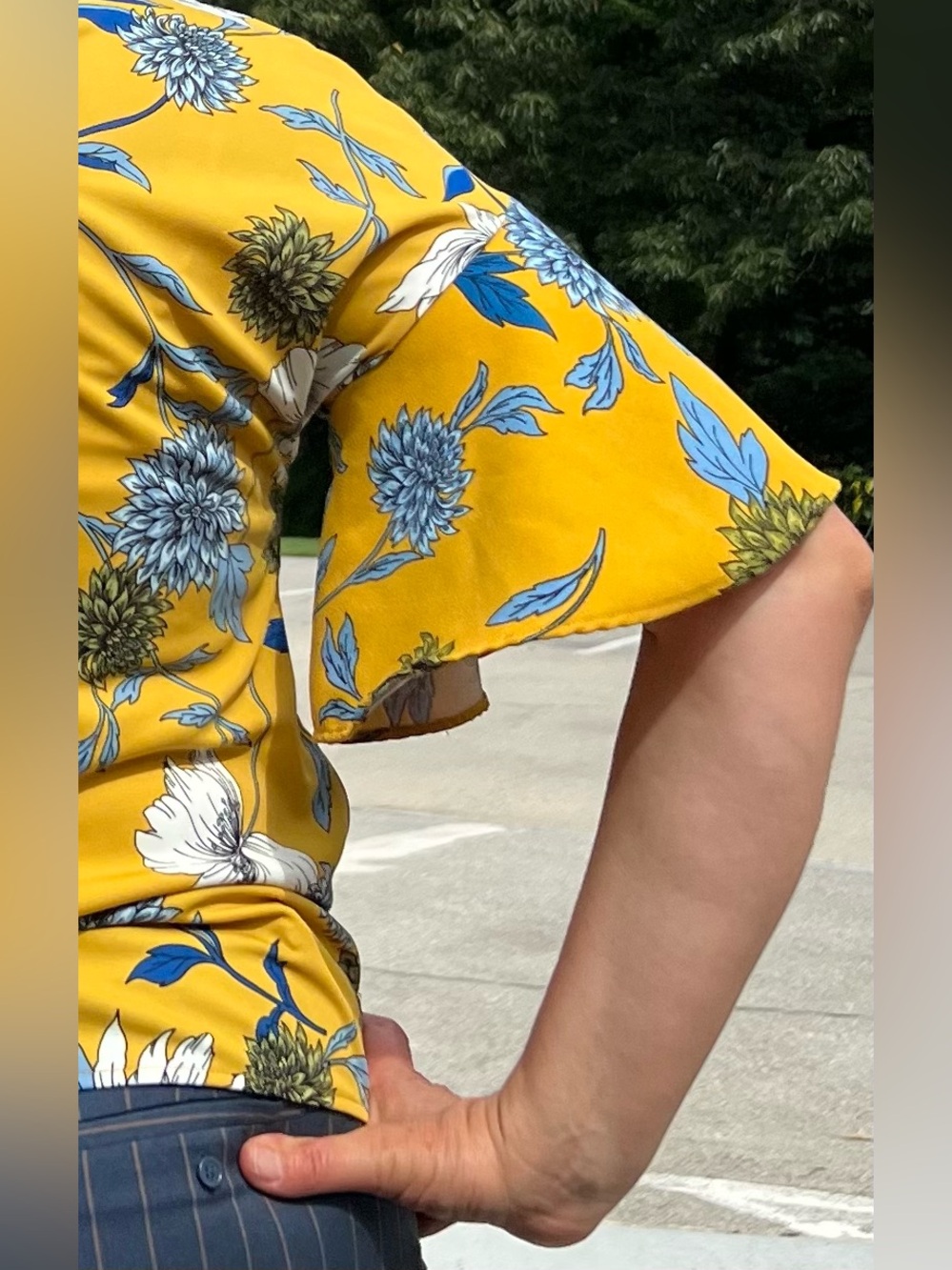 🌻Women’s Floral Print Blouse in Mustard Yellow - Picture 3 of 10